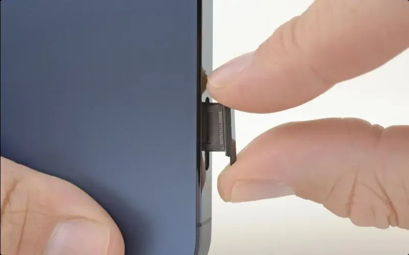 iPhone 17 Air eSIM 功能